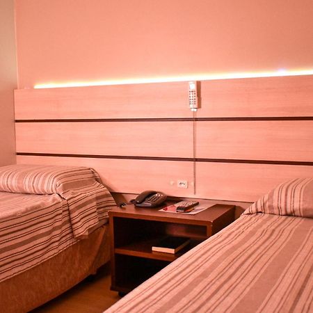 Barigui Park Hotel Curitiba Esterno foto
