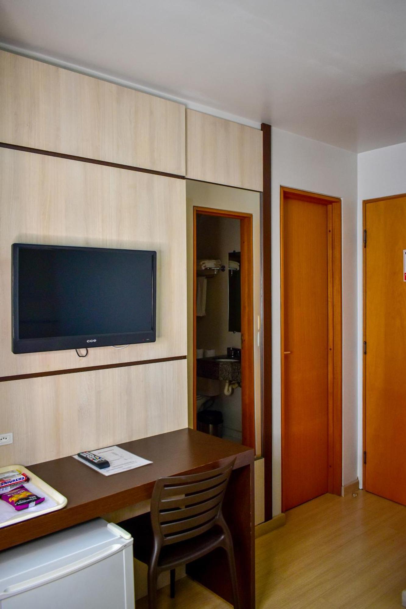 Barigui Park Hotel Curitiba Esterno foto